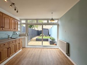 Kitchen- click for photo gallery
